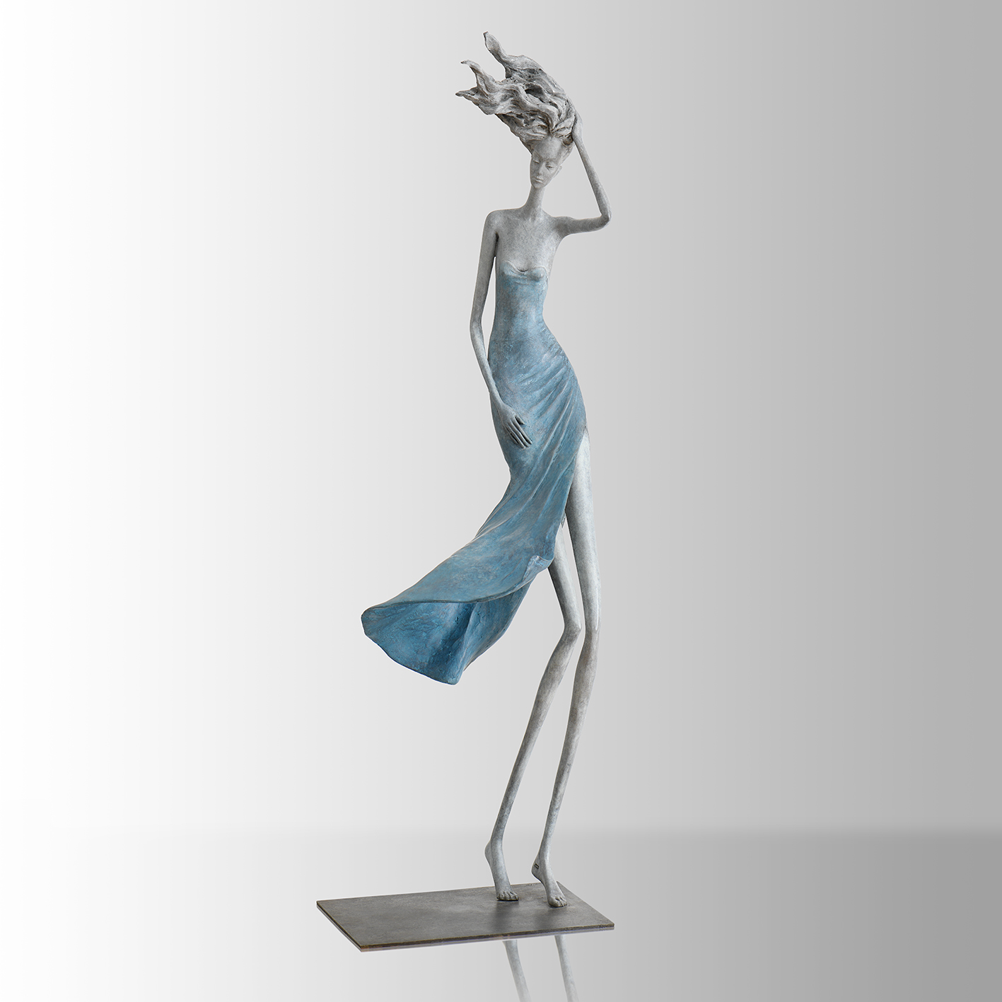 Autant en emporte le vent, sculpture en bronze d'Hedwige Leroux — Galerie Maner, Pont-Aven
