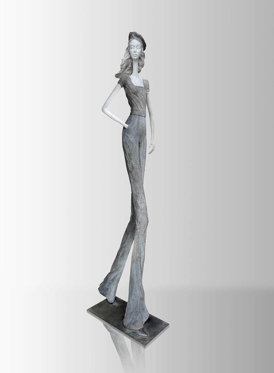Montmartre, sculpture en bronze d'Hedwige Leroux — Galerie Maner, Pont-Aven