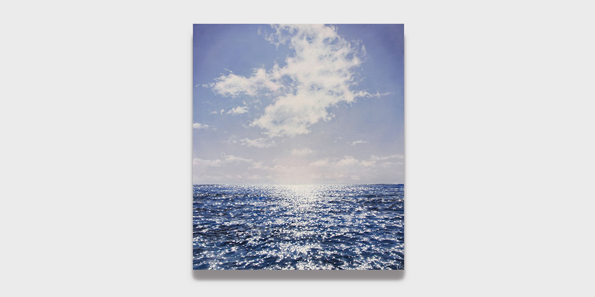 Magnifique Paysage Maritime de l'artiste Belge Eléonore Bernair Pleine Mer avec des nuages et le ciel qui se couche Iles Baléares ciel dégagé à découvrir toute l'année à la Galerie Maner de Pont-Aven en Bretagne Finistère Sud