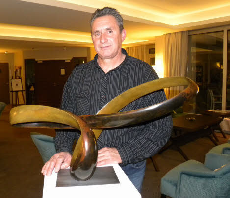 Edouard Hervé sculpteur breton galerie maner pont aven sculpture bronze original moderne contemporain abstrait
