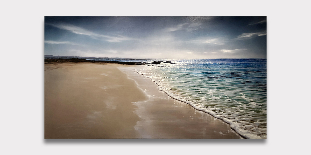 Magnifique peinture d'une plage paradisiaque avec des rochers.